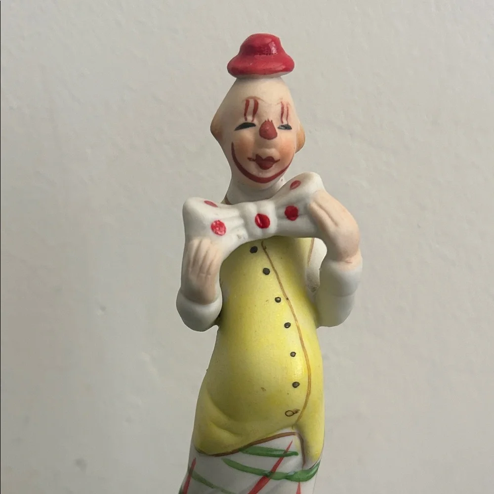 Vintage Ceramic Clown Figurine in Yellow, White & Red